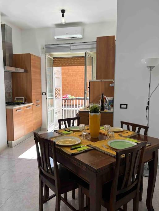 3 Fermate Dal Colosseo - Casa Vacanze Elena - 50 M Da Metro Garbatella Рим Екстер'єр фото