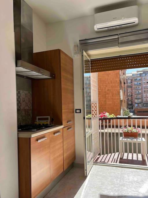 3 Fermate Dal Colosseo - Casa Vacanze Elena - 50 M Da Metro Garbatella Рим Екстер'єр фото