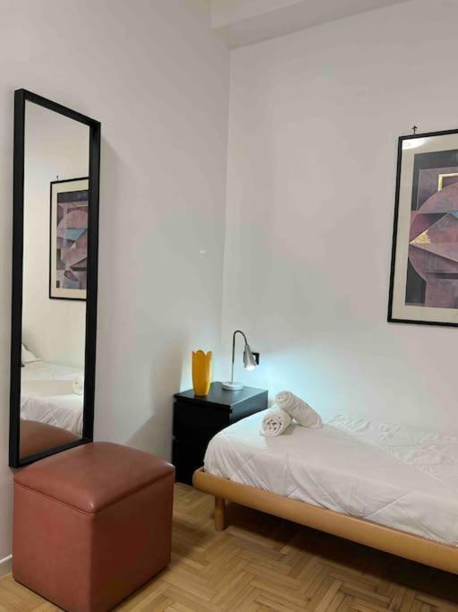 3 Fermate Dal Colosseo - Casa Vacanze Elena - 50 M Da Metro Garbatella Рим Екстер'єр фото