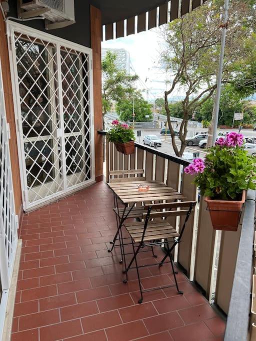 3 Fermate Dal Colosseo - Casa Vacanze Elena - 50 M Da Metro Garbatella Рим Екстер'єр фото
